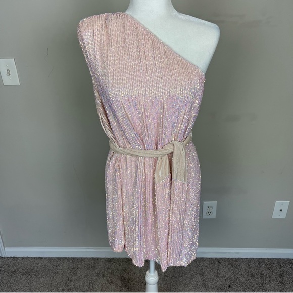 NWT RETROFETE ELLA ONE SHOULDER SEQUIN MINI DRESS IN TAFFY PINK SIZE LARGE - Picture 14 of 16